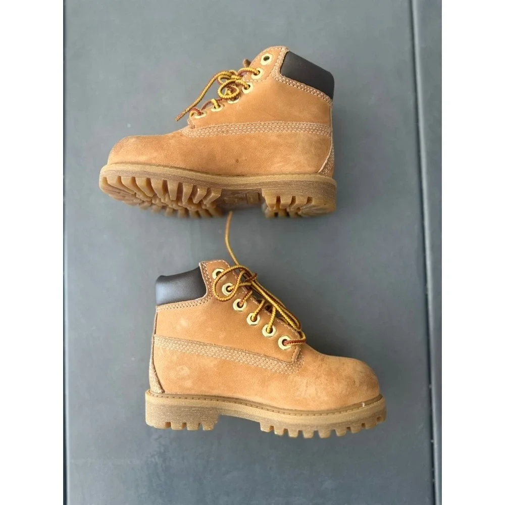 Timberland Kids Wheat Nubuck 6-Inch Boots Size 8.5 Toddler